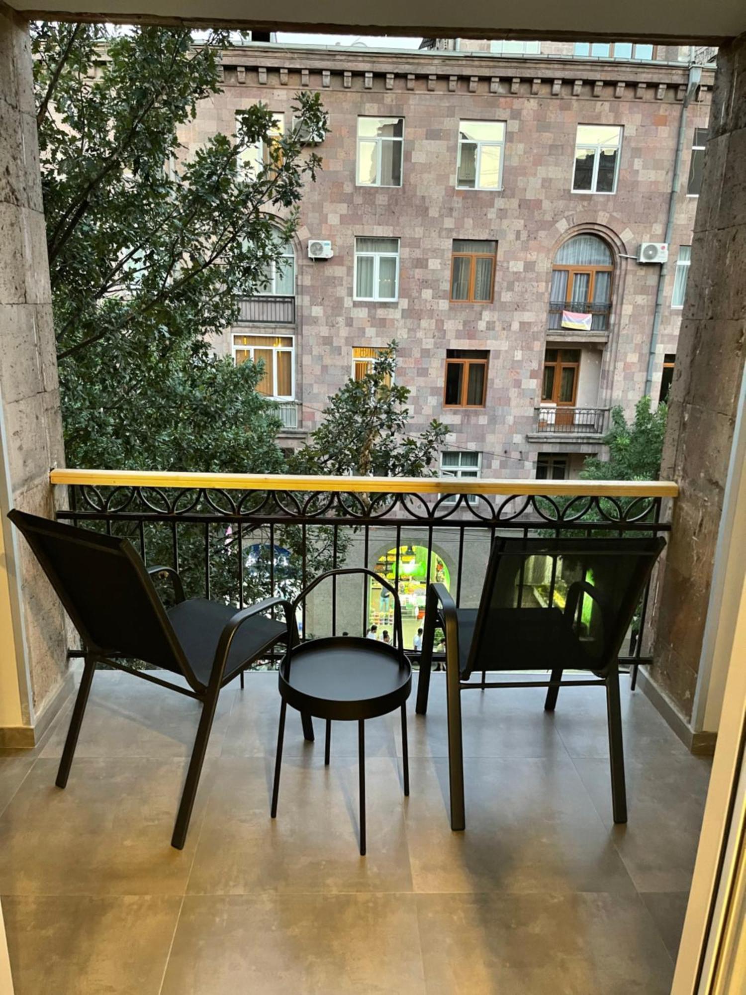 Yerevan Downtown Luxe Apartment Exterior photo